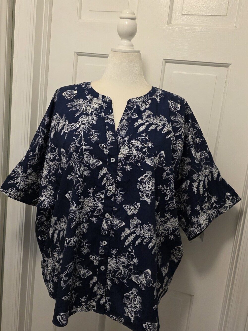 NWT Talbots 1X Band Collar Button Front Poplin Top Blue White Butterfly Floral